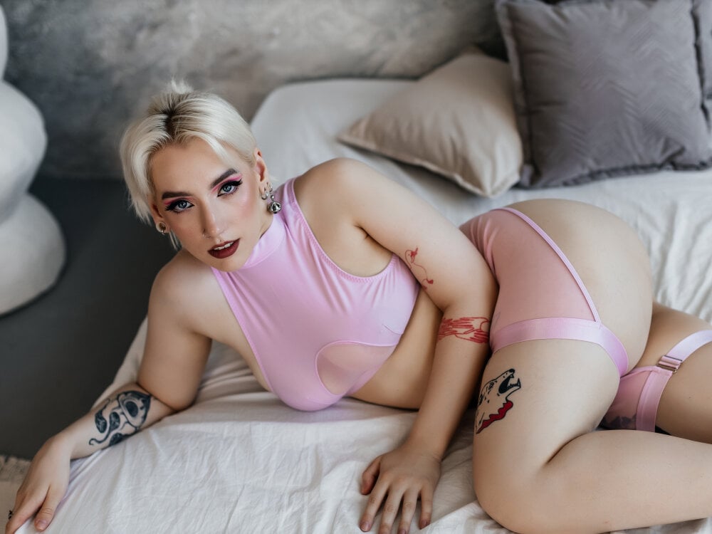 Live sex webcam photo for RachelCart #289884154