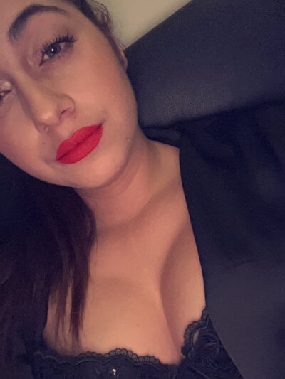 lindacrouz from stripchat
