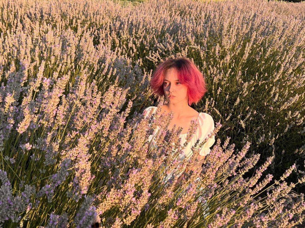 watchgirlcam.com milanastars livesex profile in in-a-corner-of-your-fantasies cams