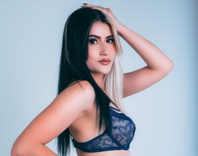 ZoeColliinss - Stripchat Girl 