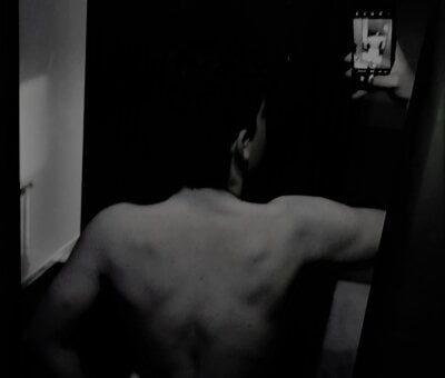 AxeeeeeeeeeeeelLive Webcam