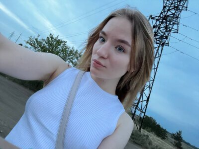 ReneeMoore 👲 naked webcam chat
