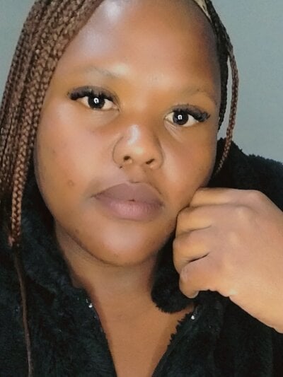 BigBootyBitch96 - cam2cam