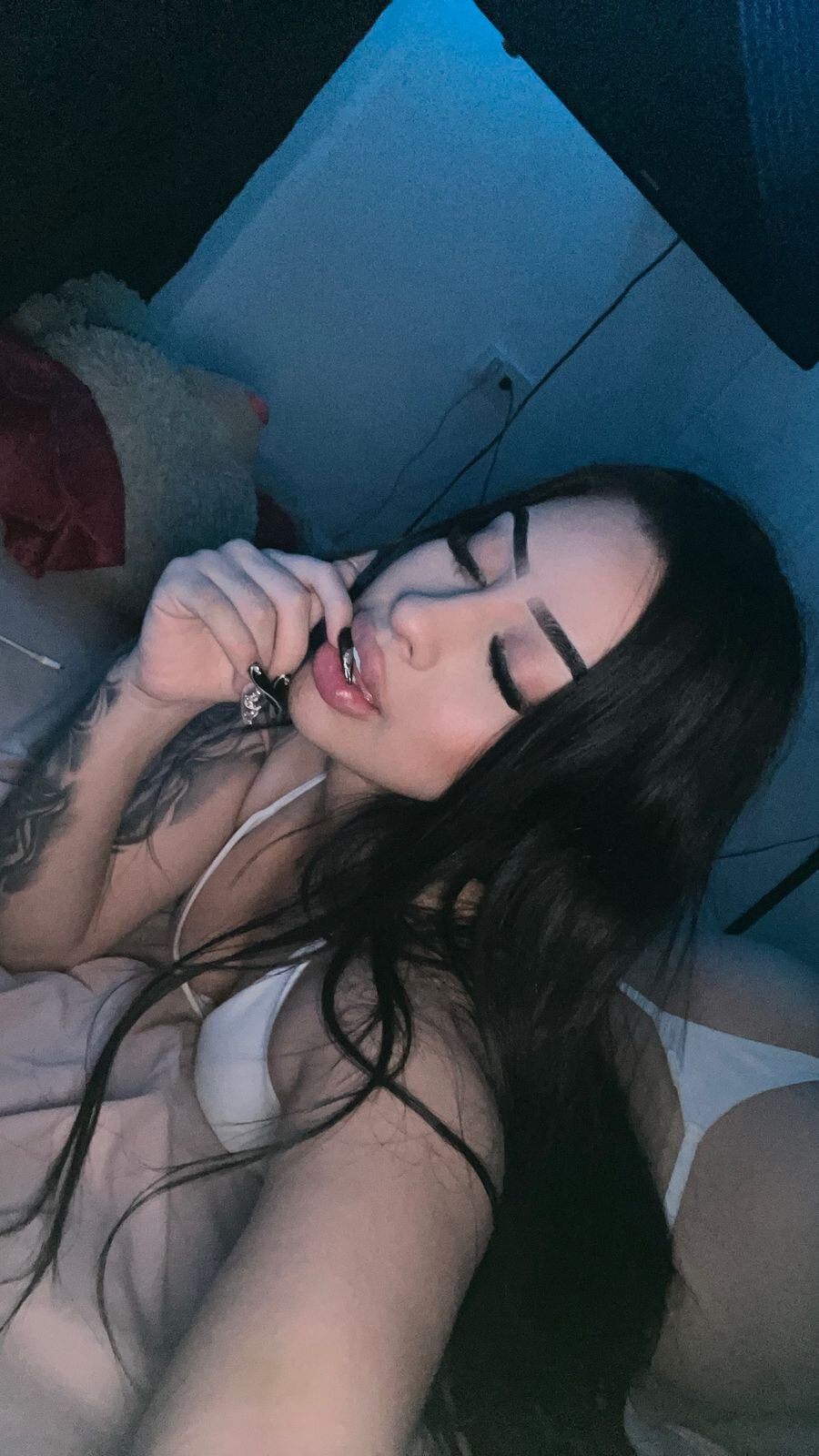 megan_19__