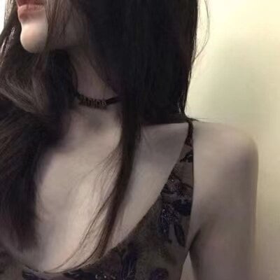 guai- - luxurious privates young