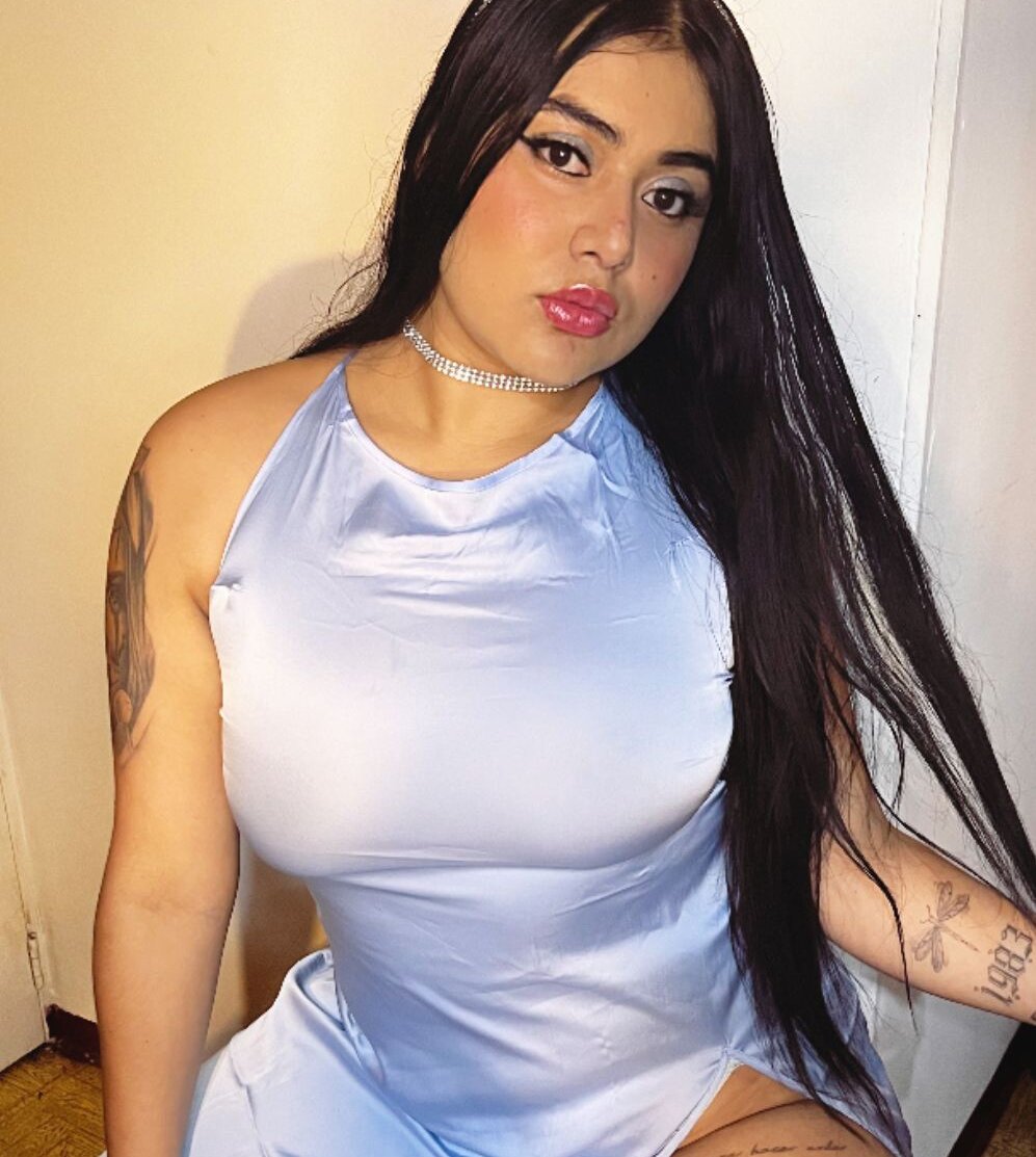 sophiadaza666 live cam model at StripChat