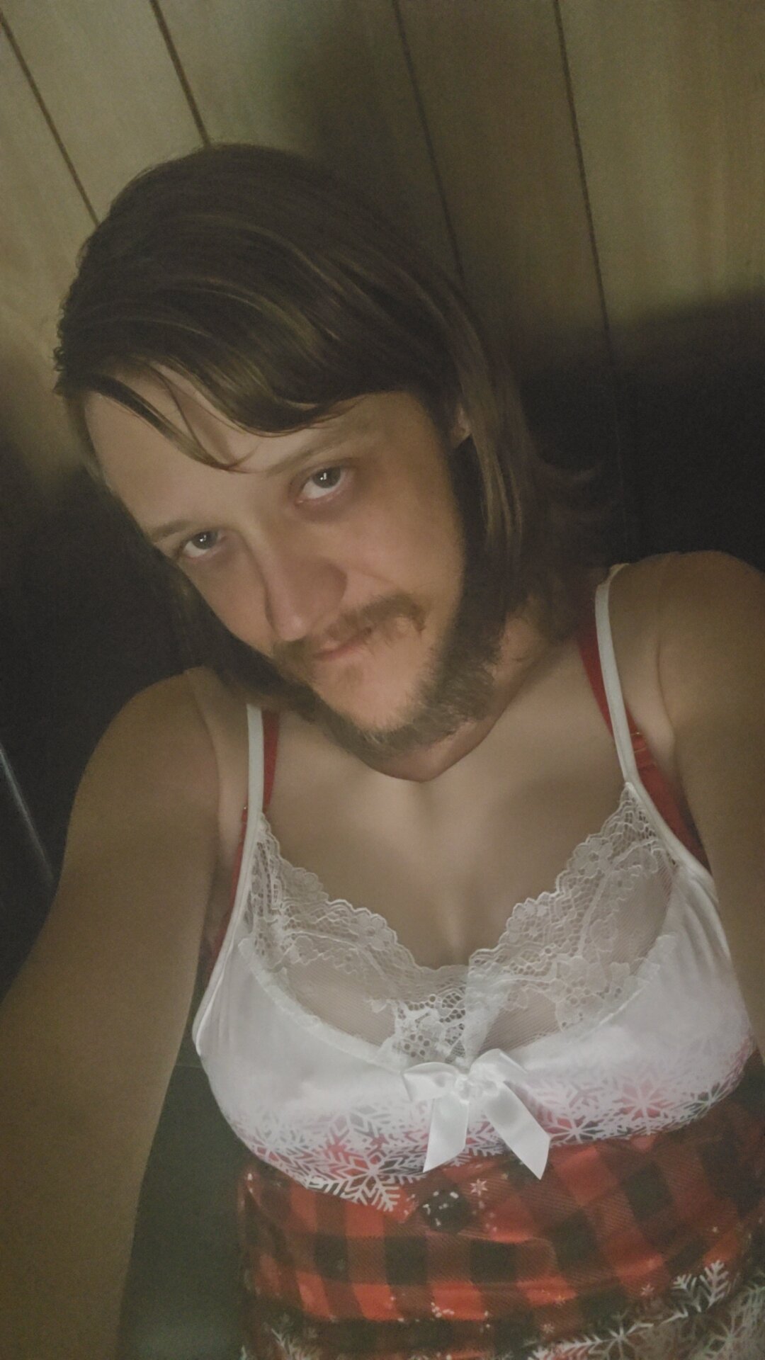 Slutty_Blonde4U