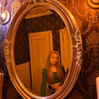 Tessa_Tease's Offline Chat Room