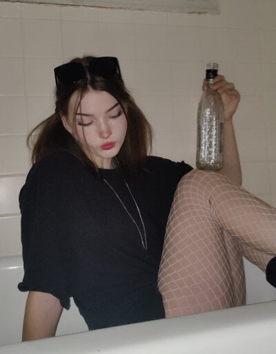 BlueHoneyBaby on StripChat