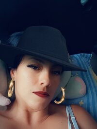 juliana_velez12 offline chatrum