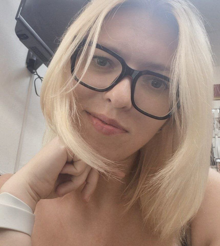 watchgirlcam.com dolce_tempt livesex profile in wwwassgives cams