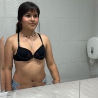 the_girlsofdrake's Offline XXX Chat