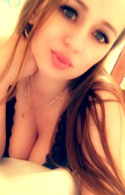 AdrianaFlame on StripChat