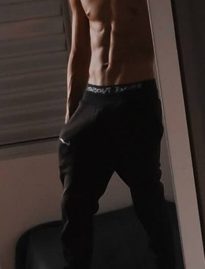 Paid_skinny_22boy