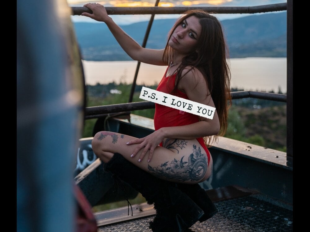 fleshxfairy live cam model at StripChat
