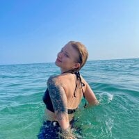 CurlyLizzie offline chatrum