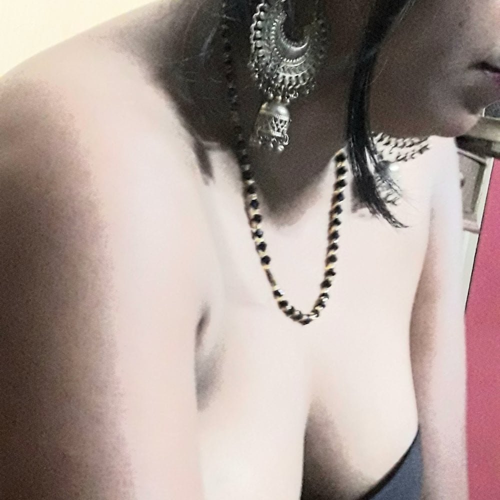 Meera_xxx profile