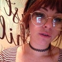 LolaLove's Offline Chat Room