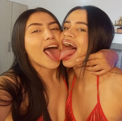 MarianaandChery - lesbians