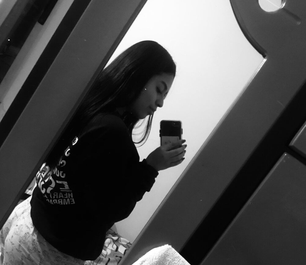 Melany_A profile