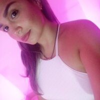 marthina_evans' Offline Chat Room