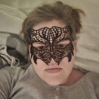 VeiledMuse's webcam live show