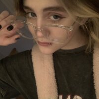 MoiraHill's Offline Chat Room