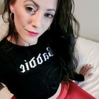 Valkryieloves' Offline Chat Room