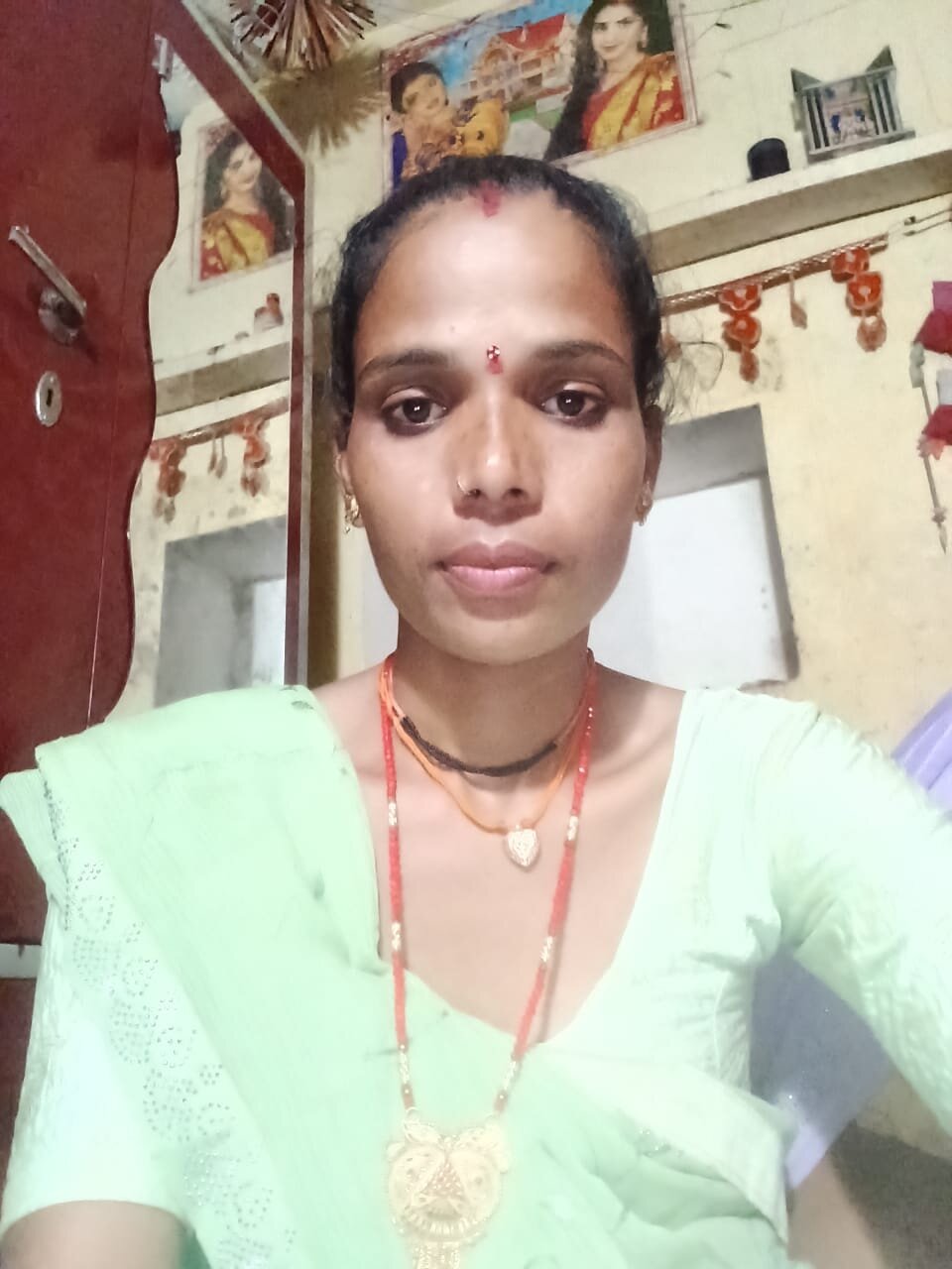 Hot_cutmina11
