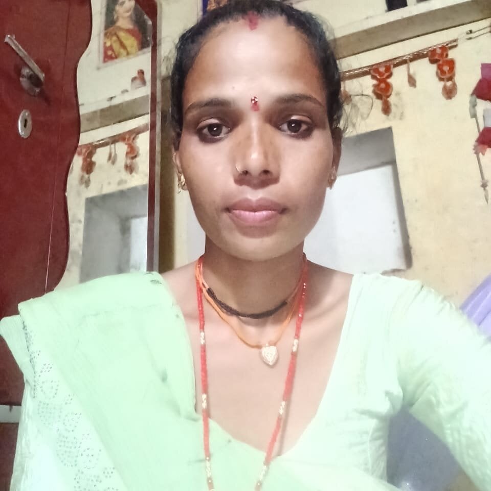 badgirlwebcam.com hot_cutmina11 livesex profile in english cams