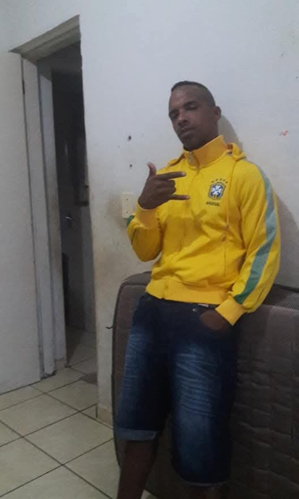 Rodr6812pc's Offline XXX Chat