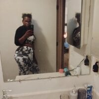 Thick_Choclate's Offline Chat Room