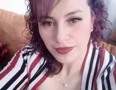 LindaSmile_ 😴 online sex stream