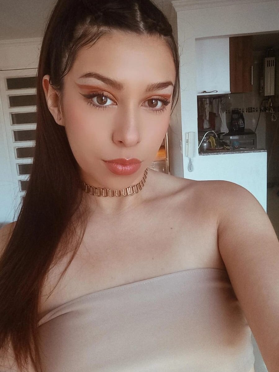 ValerieLove_ profile