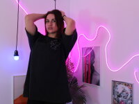 Julianne_Posh's Offline XXX Chat