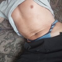 Bladyn Webcam Model Profile