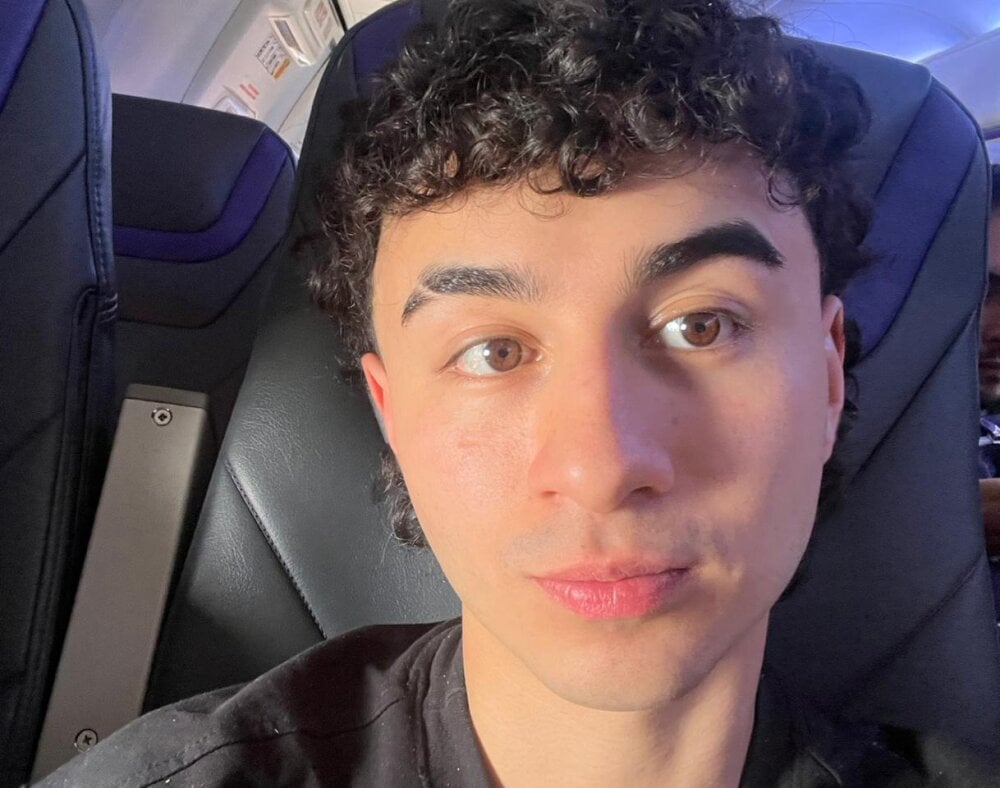 raven_eclipse from stripchat