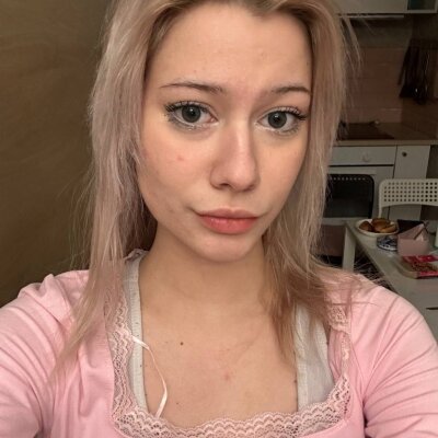 LadyFoxLove Live Cam and Statistics on UnifiedCams