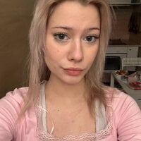 LadyFoxLove Adlı Modelin Canlı XXX Sohbeti