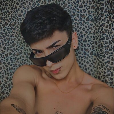 Lucas_Dominguez - Stripchat Blowjob Cam2cam Masturbation Boy 