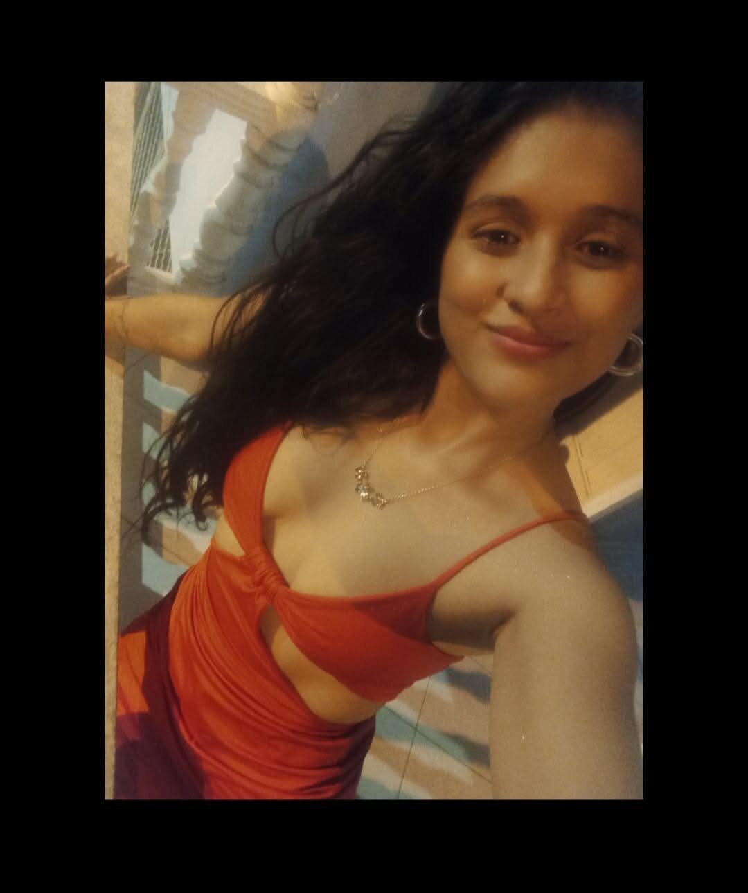 Sara_Pregnant_