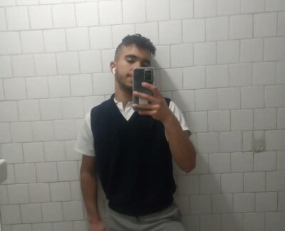 henrysmith1_ from stripchat
