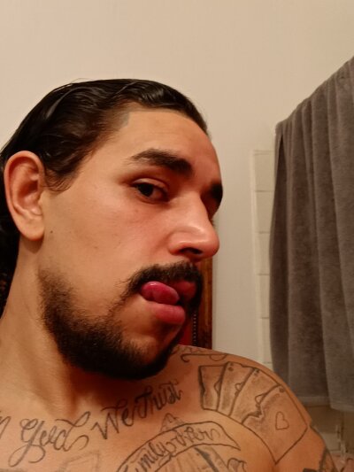 bigsexy347 from stripchat