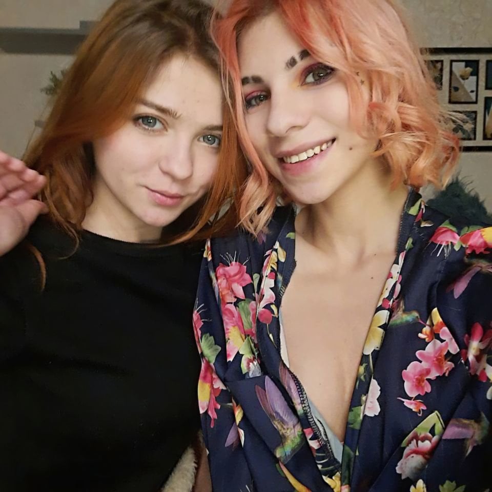 jessy_and_emma's Offline Chat Room