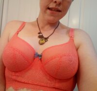 Nikki_breeze's Offline Chat Room