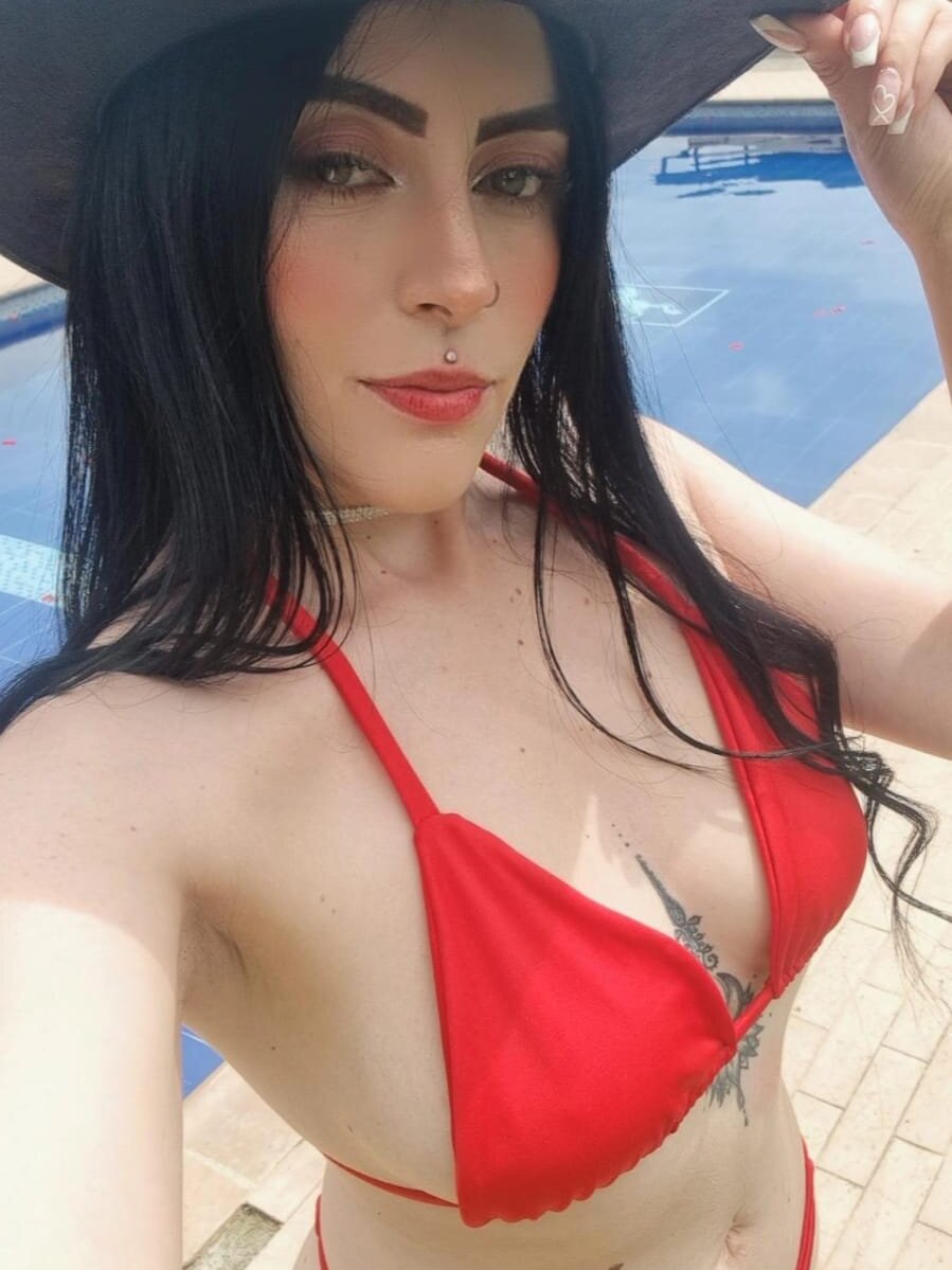 Octavia_collins profile