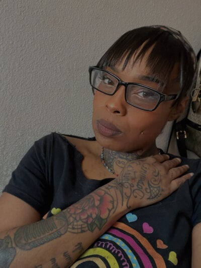 MelaninShortcake Live Cam on StripChat