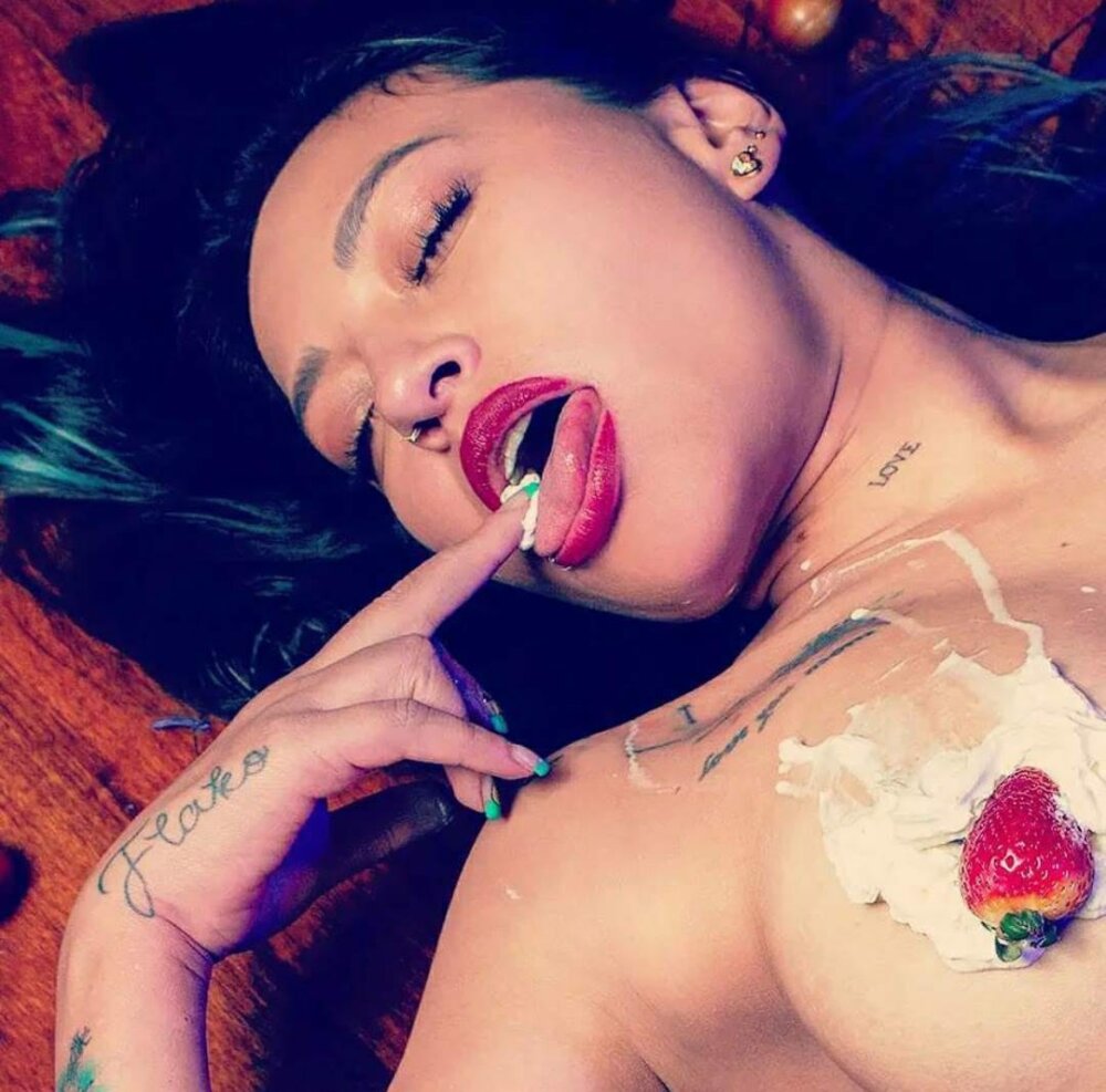 Live sex webcam photo for LilithSchurman #289552066