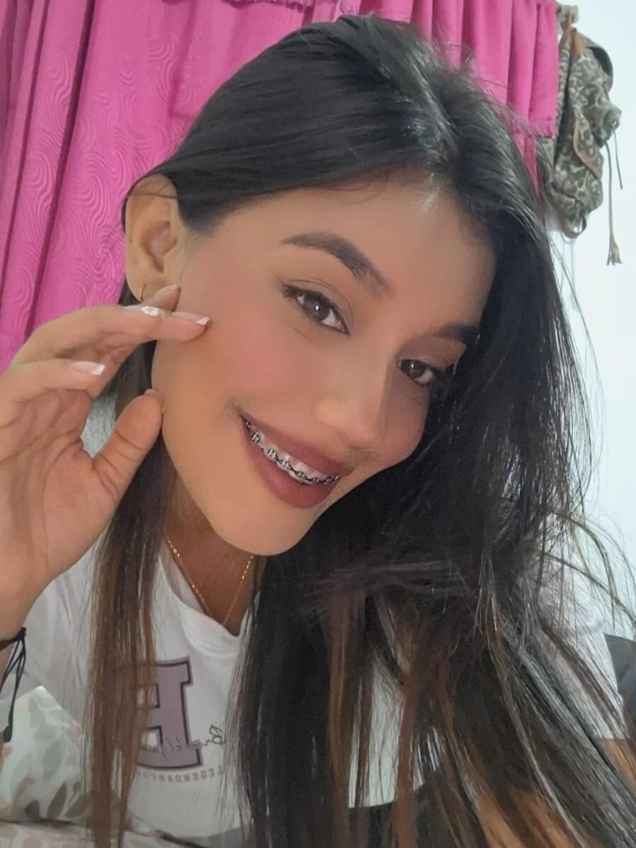Gabriela_velasquez_ profile