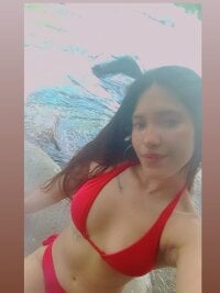 Daliana_Guevara's Offline Chat Room